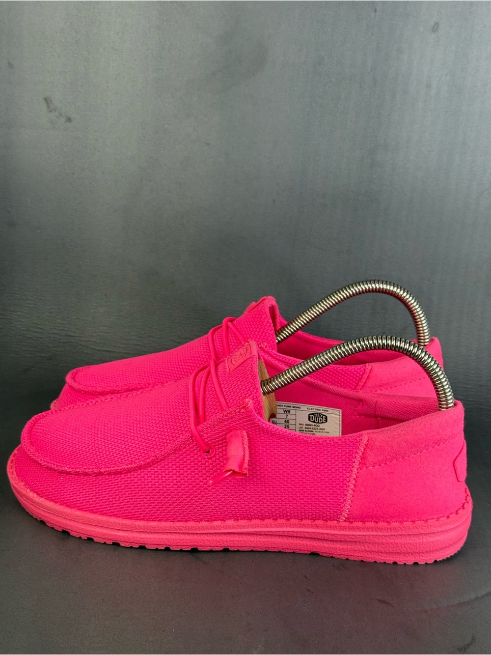 Electric pink HEYDUDE Women's Wendy Funk Mono Slip-On shoes size 9 - Picture 3 of 8